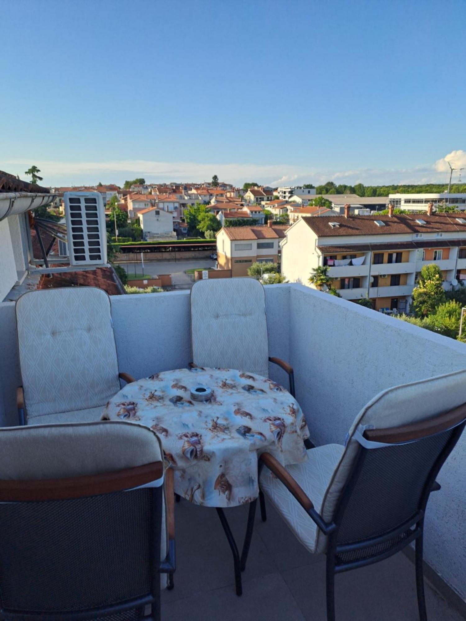 Apartments N & V Porec Esterno foto